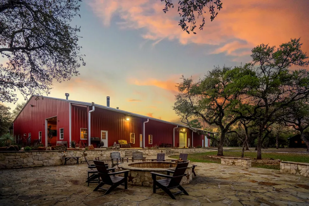 4053 County Road 158 Hallettsville, TX 77964