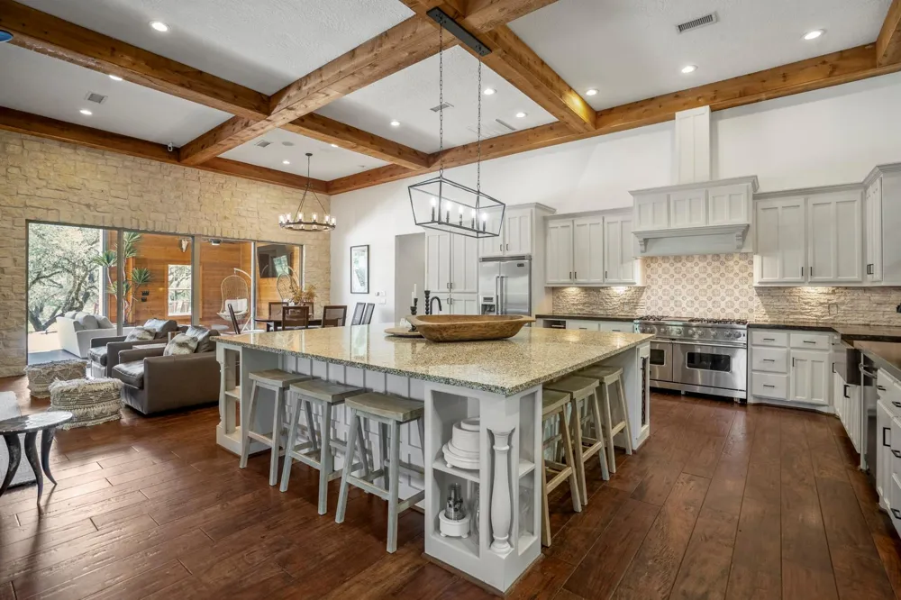 4053 County Road 158 Hallettsville, TX 77964