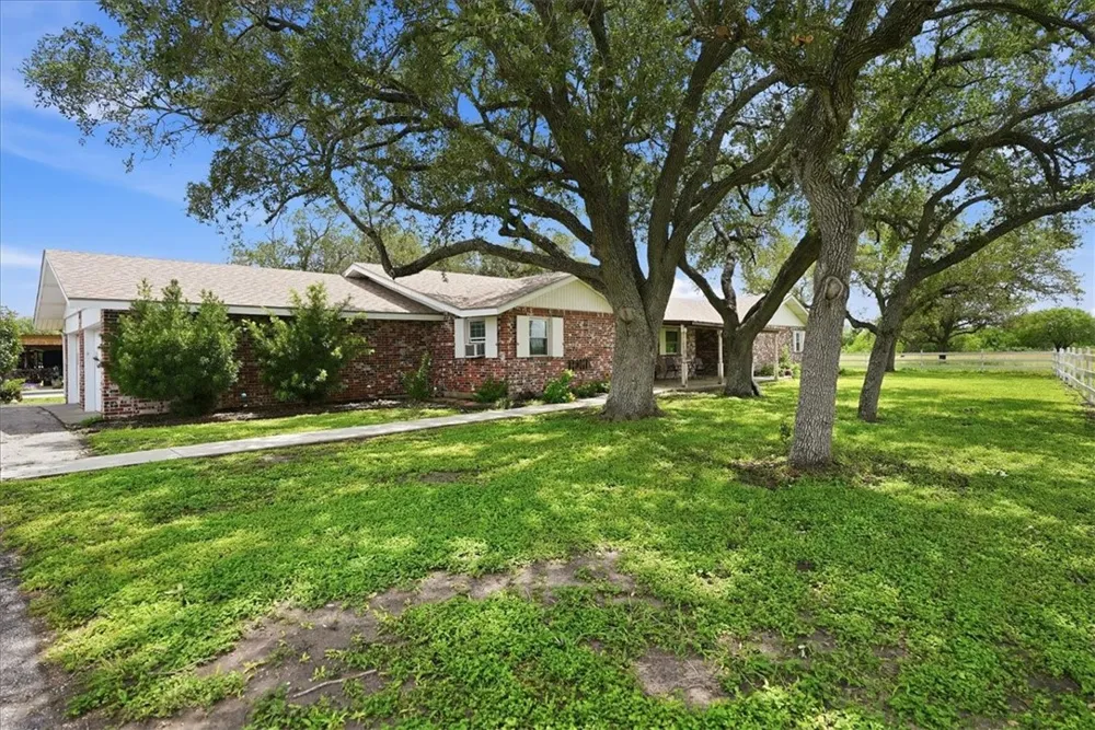 15159 County Road 1876 Odem, TX 78370