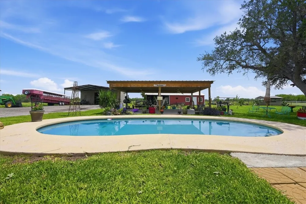 15159 County Road 1876 Odem, TX 78370