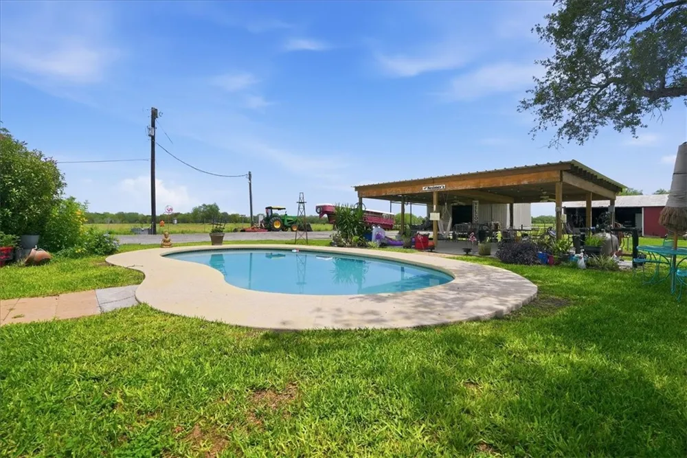 15159 County Road 1876 Odem, TX 78370