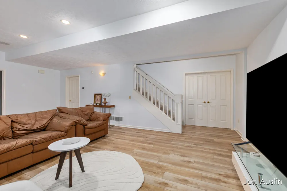 4380 Michigan Street NE Grand Rapids Charter Township, MI 49525