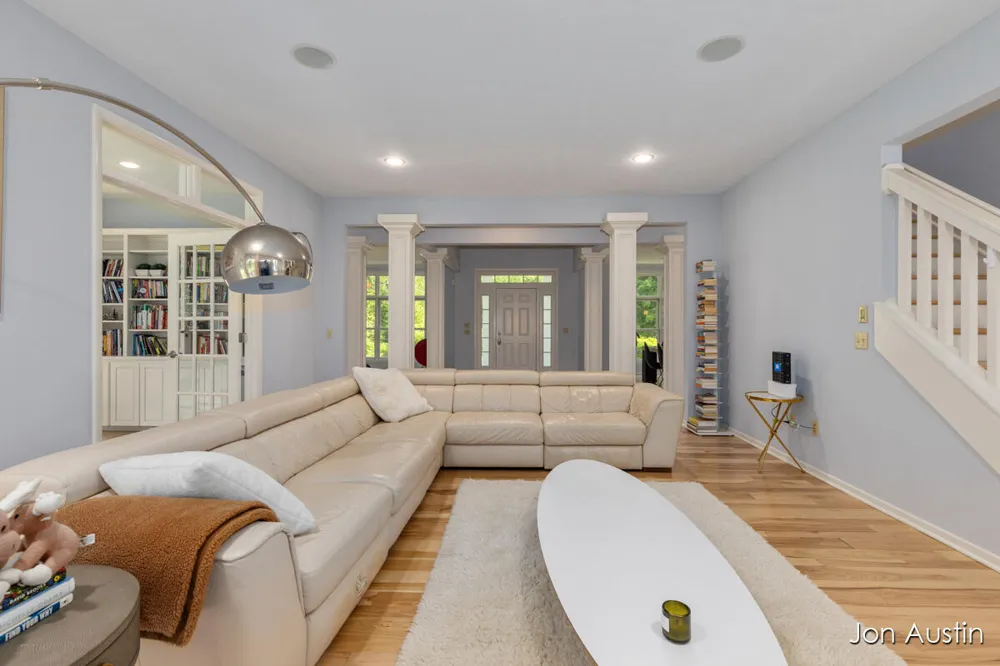 4380 Michigan Street NE Grand Rapids Charter Township, MI 49525
