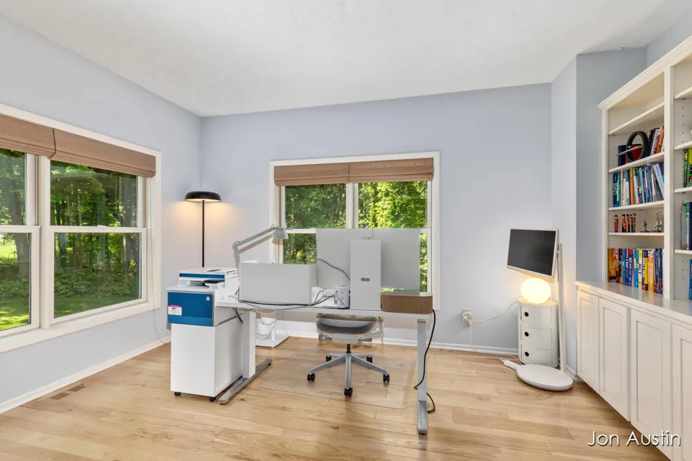 4380 Michigan Street NE Grand Rapids Charter Township, MI 49525