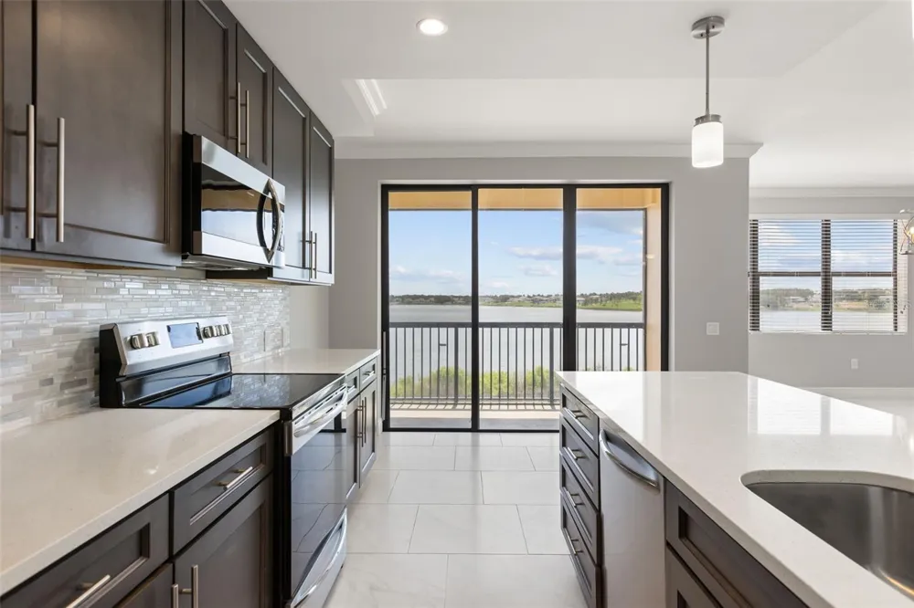 16300 COUNTY ROAD 455 #410 Montverde, FL 34756