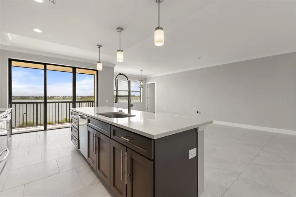 16300 COUNTY ROAD 455 #410 Montverde, FL 34756