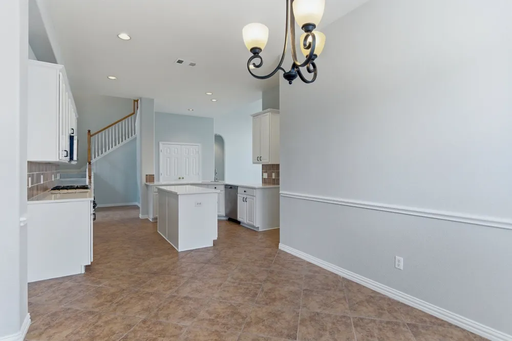 1117 Apache Lake Drive Carrollton, TX 75010