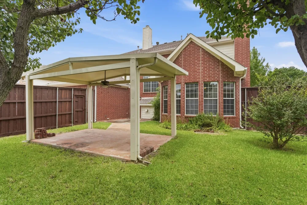 1117 Apache Lake Drive Carrollton, TX 75010