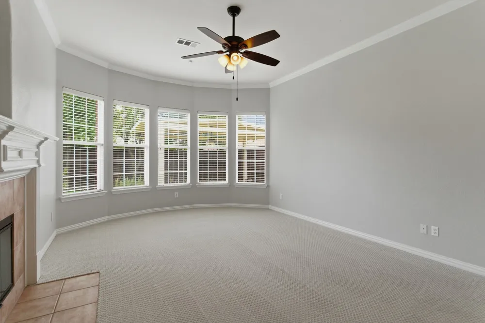 1117 Apache Lake Drive Carrollton, TX 75010
