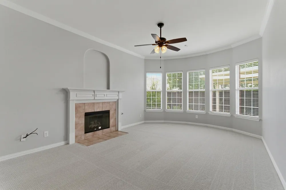 1117 Apache Lake Drive Carrollton, TX 75010