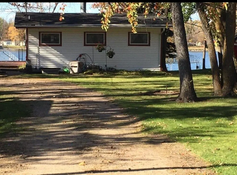 12824 Maple Street SE Mentor, MN 56736