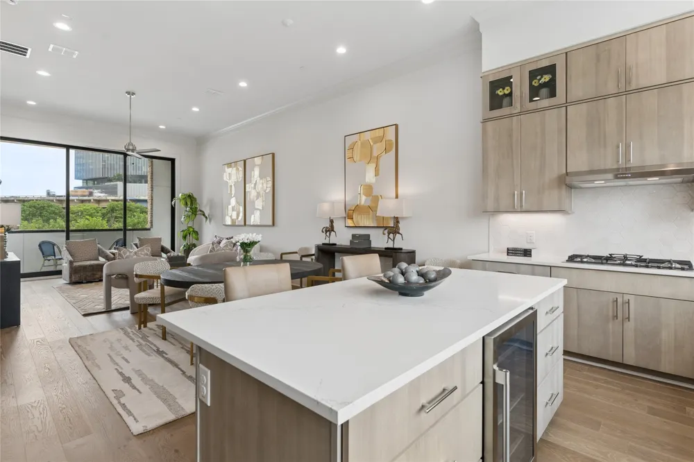 2401 Canton Street #1005 Dallas, TX 75201