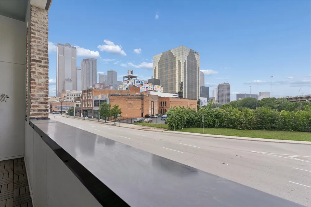 2401 Canton Street #1005 Dallas, TX 75201