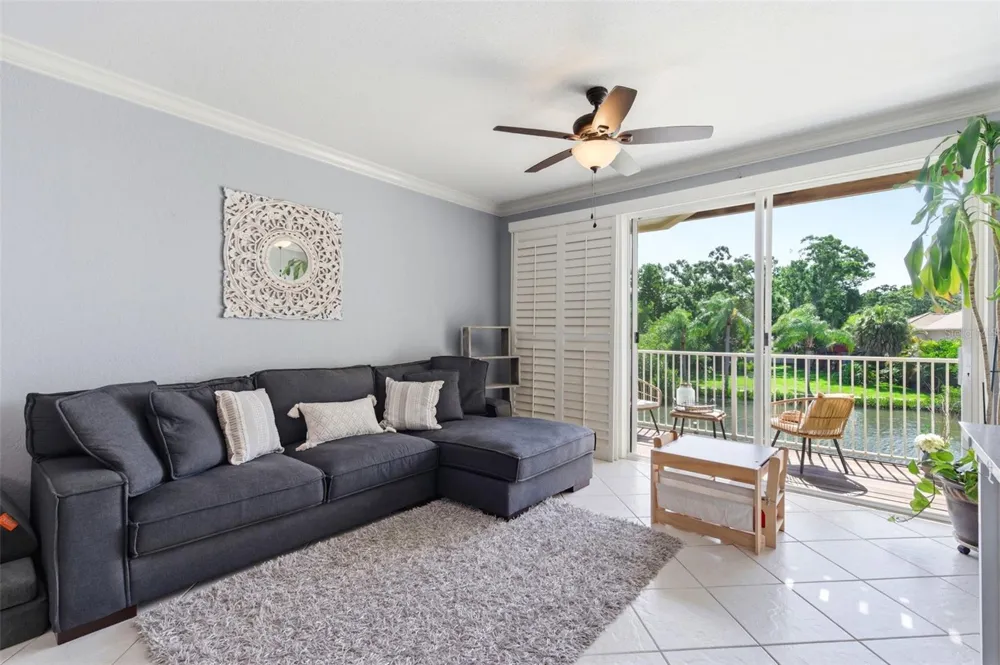 117 BRENT CIRCLE Oldsmar, FL 34677