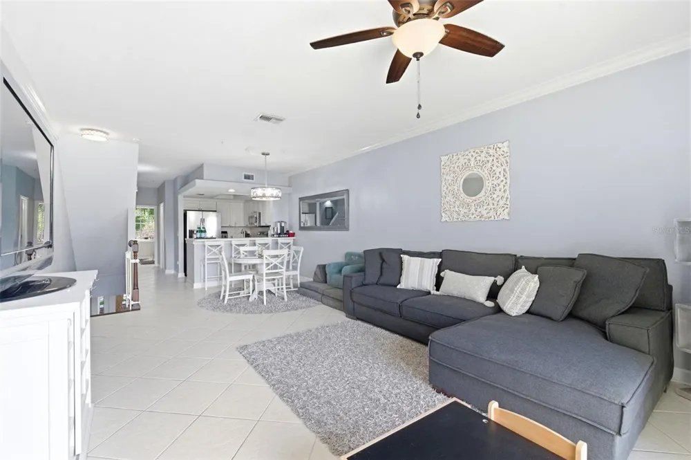117 BRENT CIRCLE Oldsmar, FL 34677