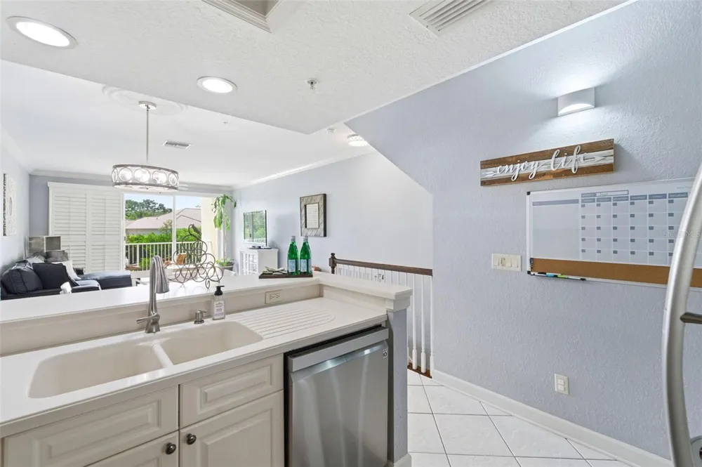 117 BRENT CIRCLE Oldsmar, FL 34677