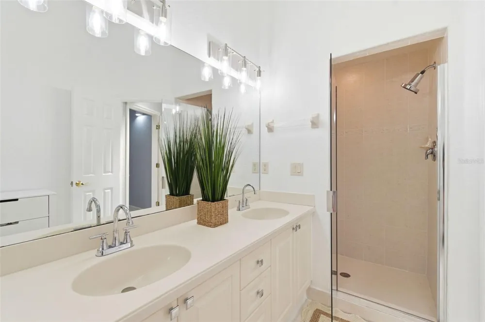 117 BRENT CIRCLE Oldsmar, FL 34677