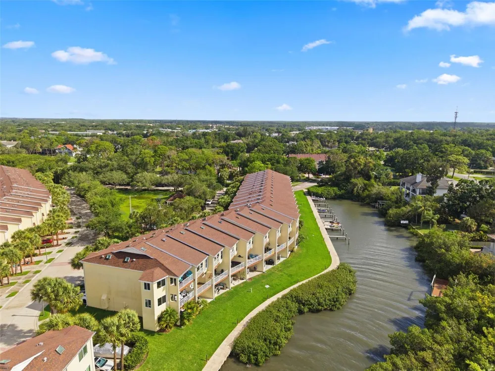 117 BRENT CIRCLE Oldsmar, FL 34677