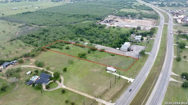11116 US HIGHWAY 87 S Adkins, TX 78101