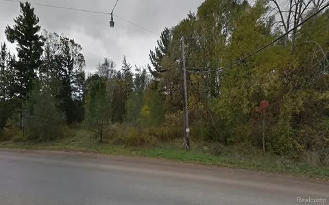 8983 Pontiac Lake Road