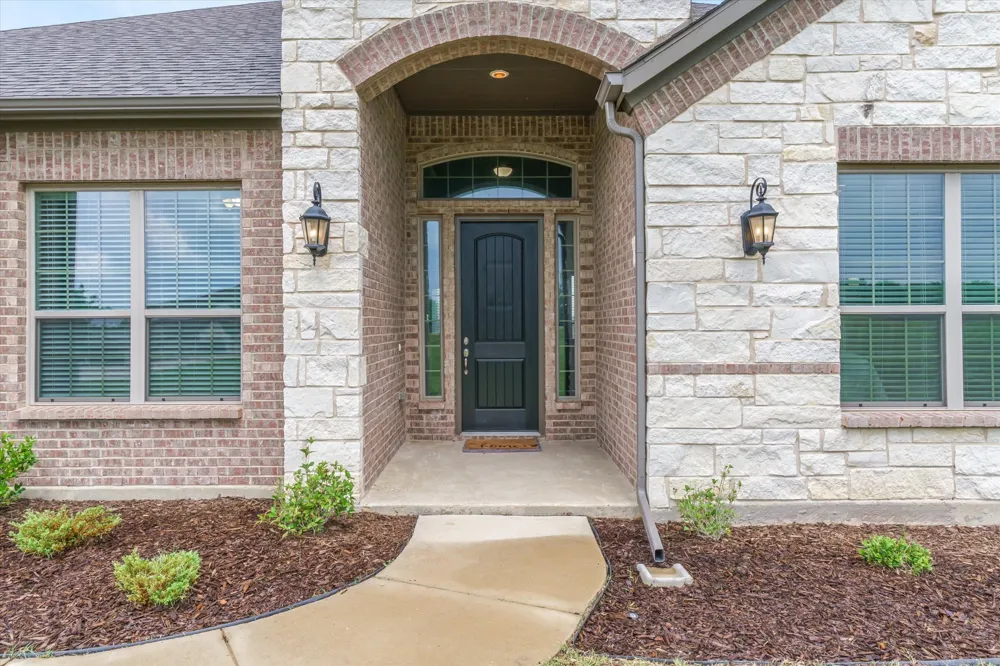 425 Private Road 7017 Edgewood, TX 75117