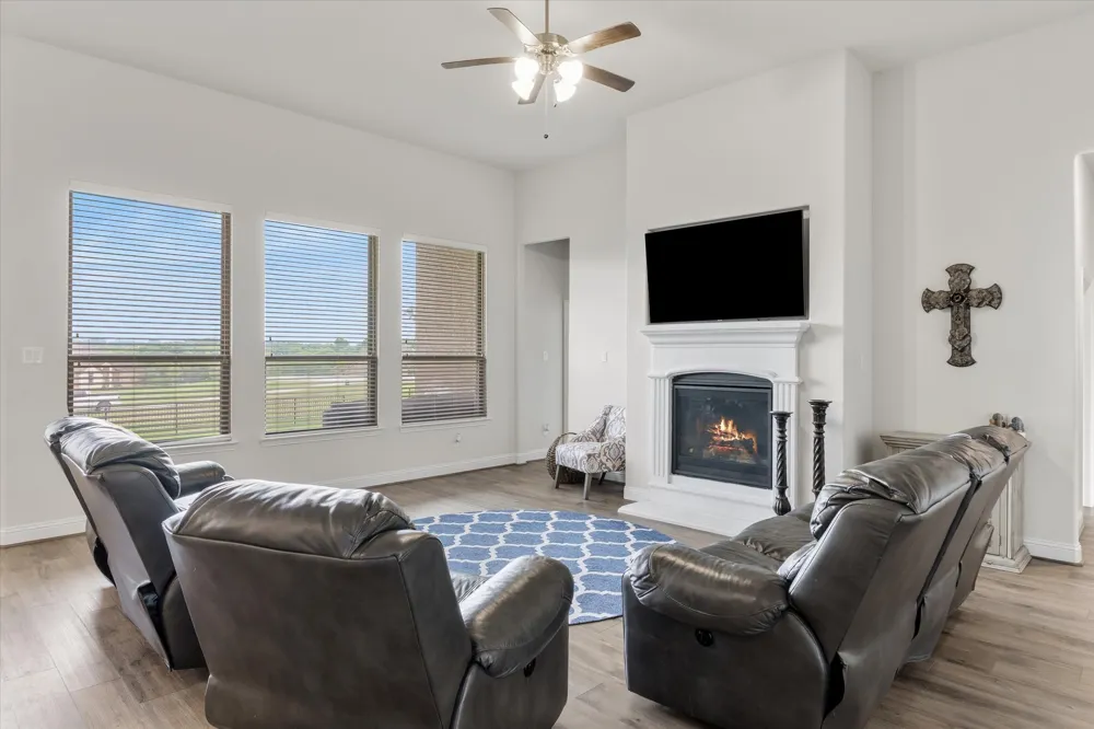 425 Private Road 7017 Edgewood, TX 75117