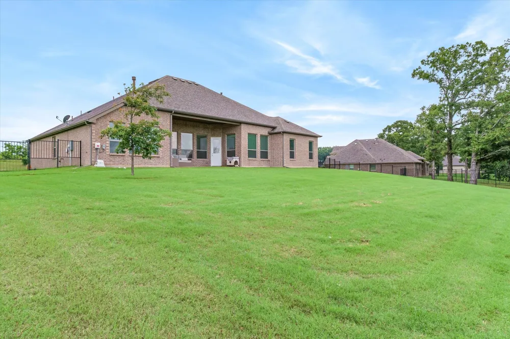 425 Private Road 7017 Edgewood, TX 75117