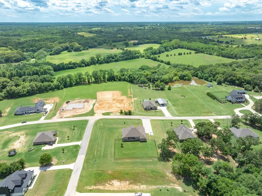 425 Private Road 7017 Edgewood, TX 75117