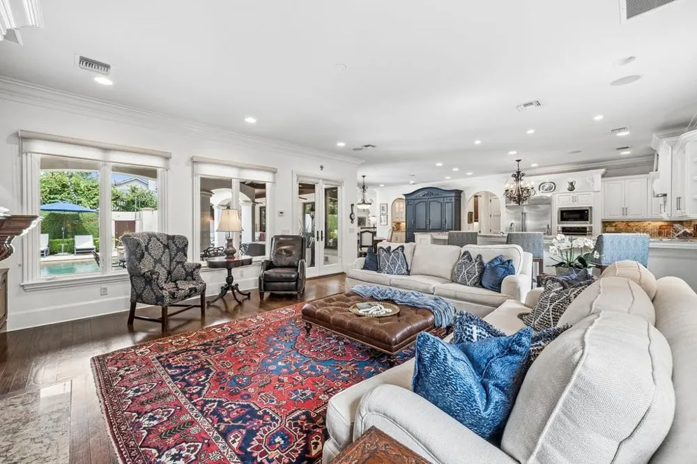 1571 WOODLAND AVENUE Winter Park, FL 32789