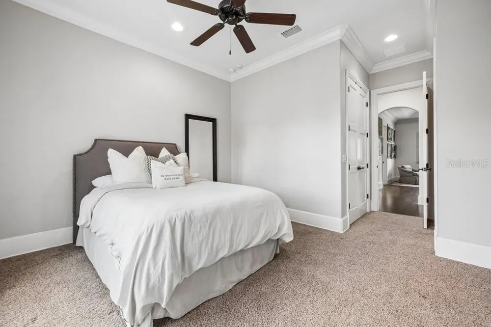 1571 WOODLAND AVENUE Winter Park, FL 32789