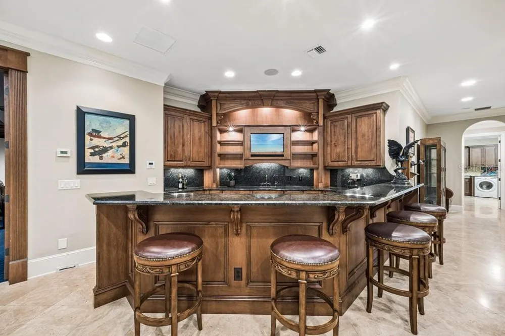 1571 WOODLAND AVENUE Winter Park, FL 32789