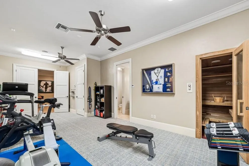 1571 WOODLAND AVENUE Winter Park, FL 32789