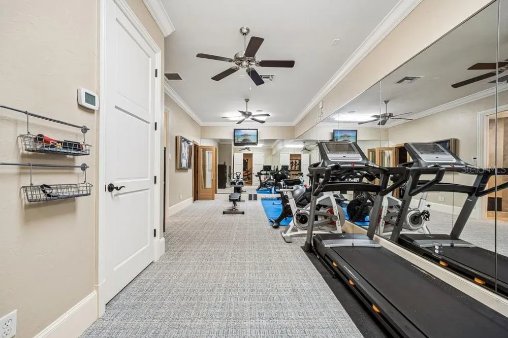 1571 WOODLAND AVENUE Winter Park, FL 32789