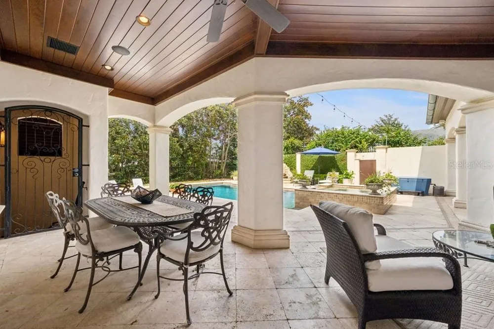1571 WOODLAND AVENUE Winter Park, FL 32789