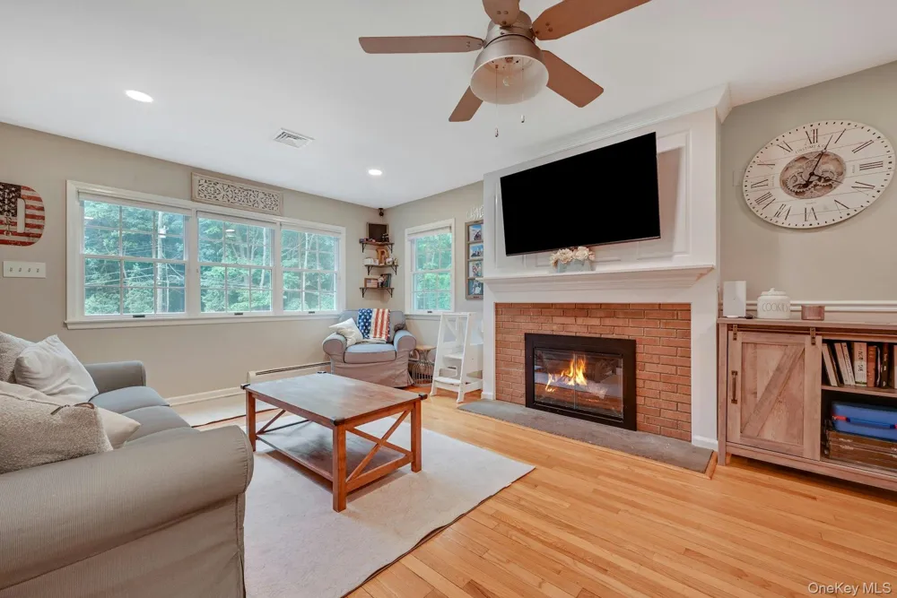 3 Hemion Way Airmont, NY 10901