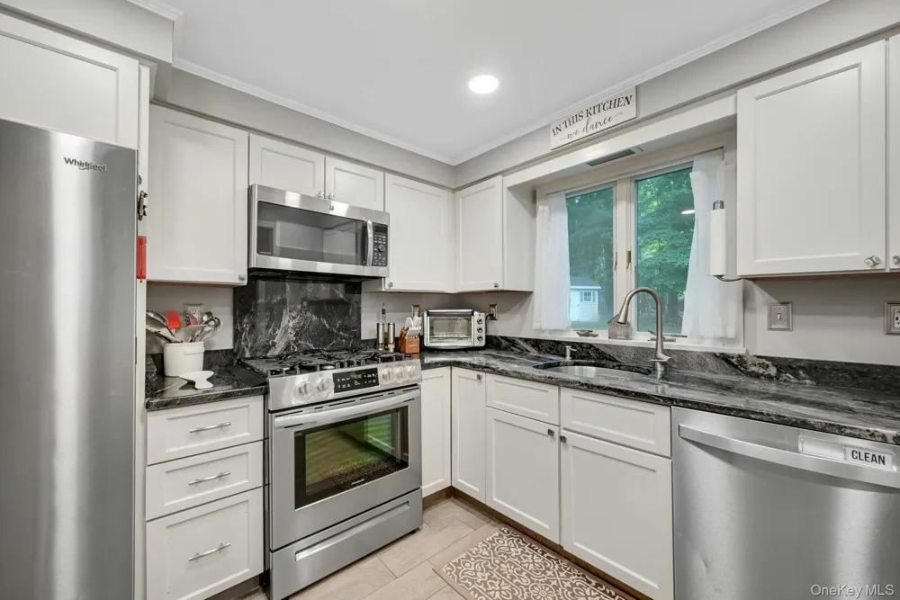 3 Hemion Way Airmont, NY 10901