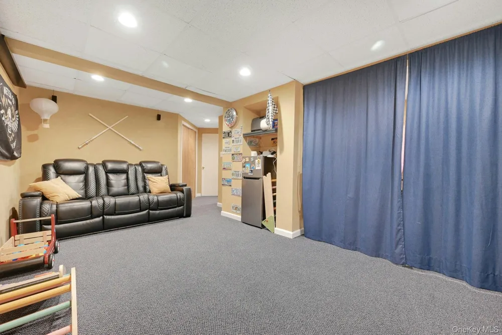 3 Hemion Way Airmont, NY 10901