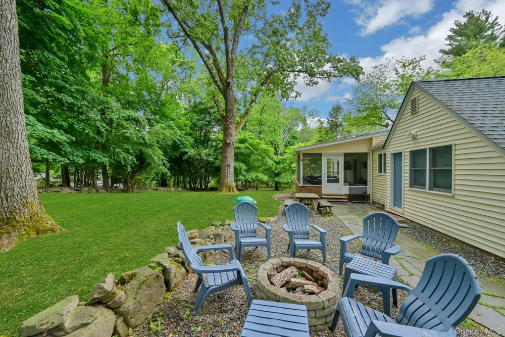 3 Hemion Way Airmont, NY 10901