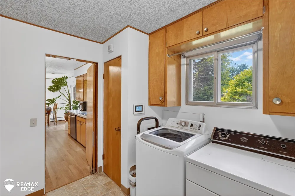 2809 S Outer Drive Buena Vista Charter Township, MI 48601