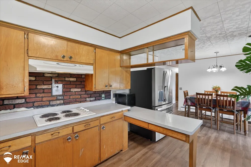 2809 S Outer Drive Buena Vista Charter Township, MI 48601
