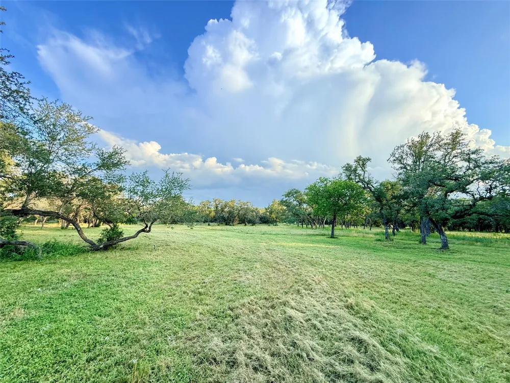 1435 Hilliard Road San Marcos, TX 78666