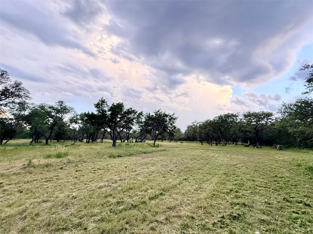 1435 Hilliard Road San Marcos, TX 78666