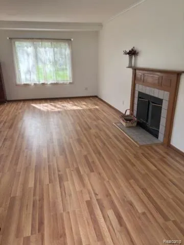 759 Geneva Waterford Charter Township, MI 48327