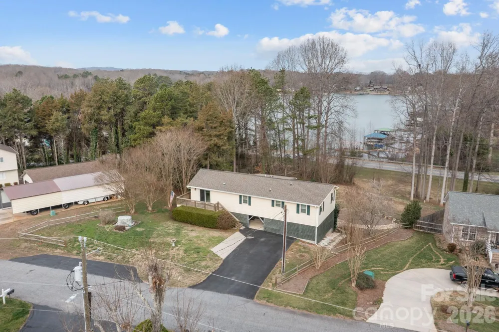 4278 Harbor Lane Sherrills Ford, NC 28673