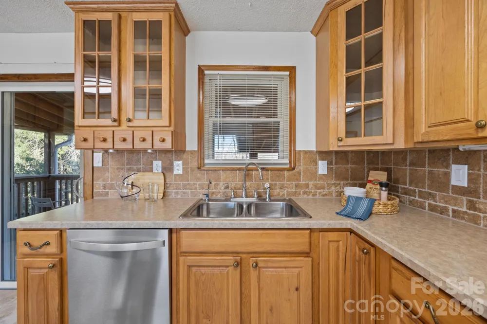 4278 Harbor Lane Sherrills Ford, NC 28673