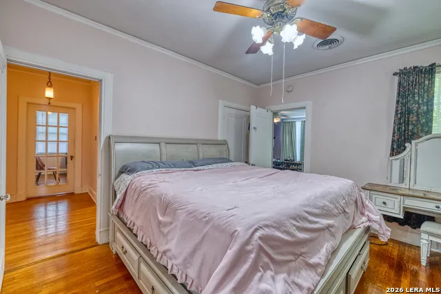 440 S GETTY Uvalde, TX 78801