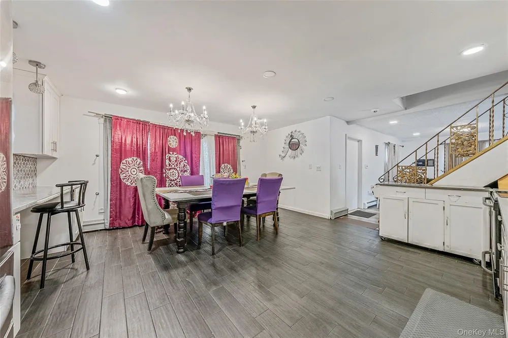 2 Drake Lane Levittown, NY 11756