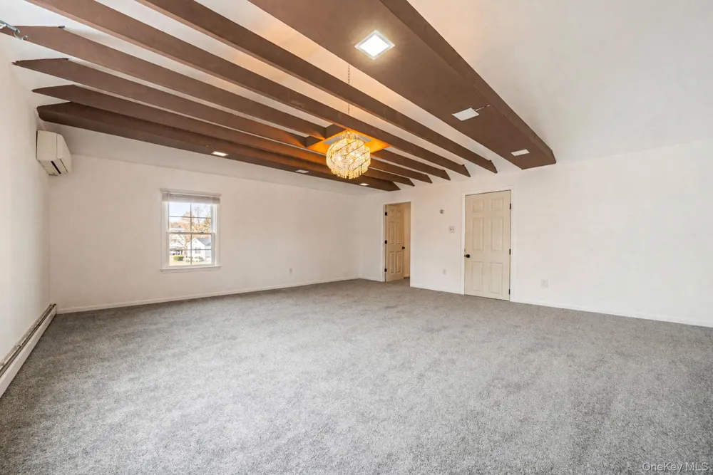 2 Drake Lane Levittown, NY 11756