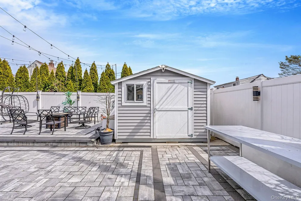 2 Drake Lane Levittown, NY 11756
