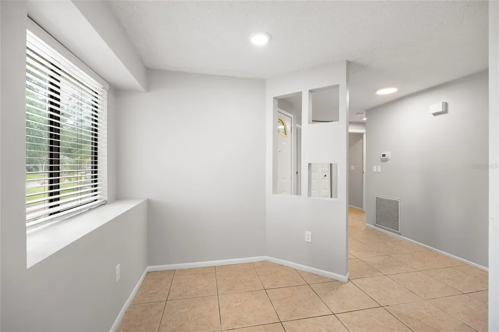 627 TIMBER BAY CIRCLE W Oldsmar, FL 34677